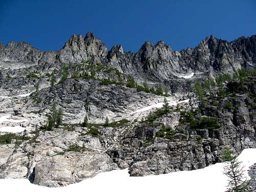 Seven Fingered Jack's connecting ridge with Fernow