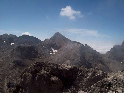Pico Tesorero from the summit of Torre de los Horcados Rojos