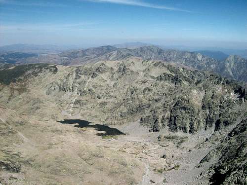 Morezón from Almanzor's summit, with the Laguna Grande below