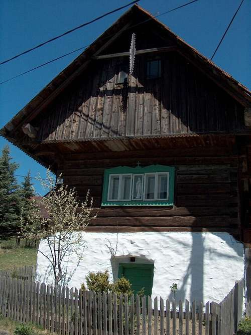 Fine traditional houses in Veľké Borové