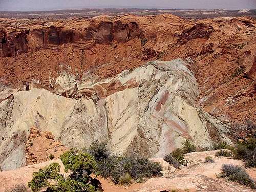 Upheaval Dome [18 May 2002]