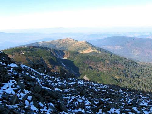 north slopes of Diablak summit