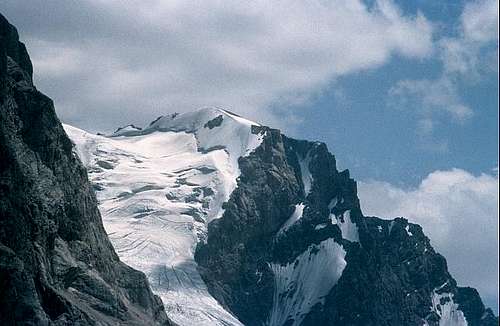 Pik Pakhkamber (Fan Mountains)