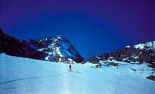 Ski traverse to Fortochka Col, Altay