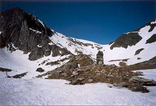 Himalayan cairn on the way to the Pic de Vielha