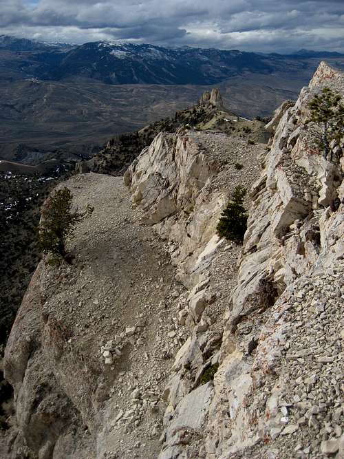 Heart Mountain summit rocks