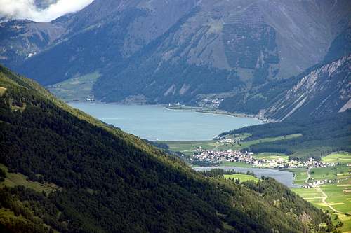 Summit view to Reschensee / Lago di Resia