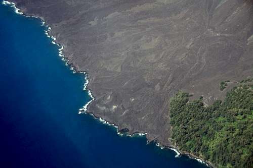 Lopevi lava flows