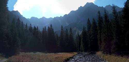 Tatras highest peaks, from the bottom of the valley <a href=