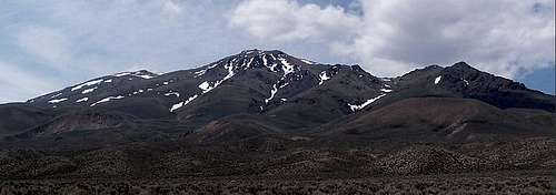 Pueblo Mountain