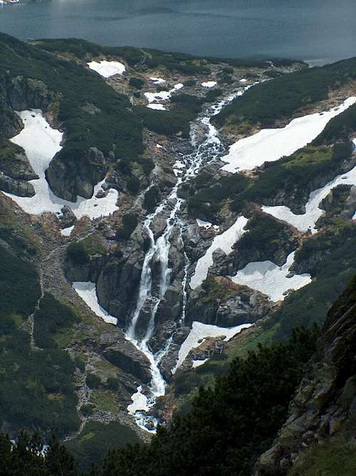 Siklawa waterfall in Tatra's 5 lakes Valley (Dolina Pięciu Stawów)