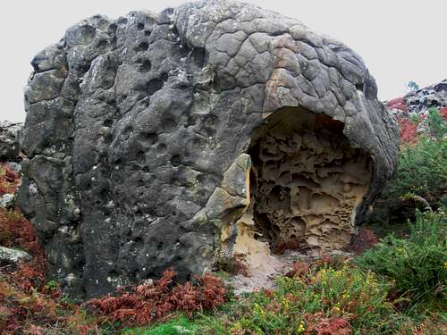 Hollow boulder