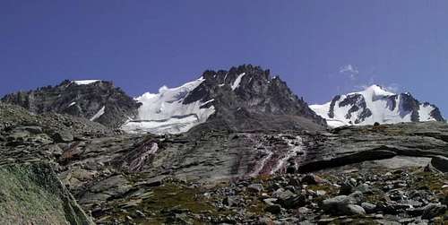In front of the Gran Paradiso range