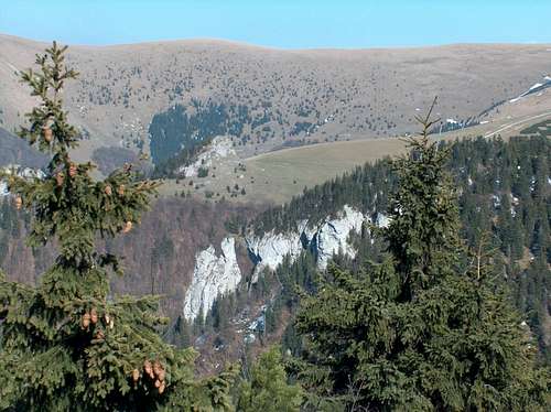This region of the Veľká Fatra has many interesting limestone formations