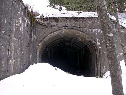 Windy Point Tunnel (West Entrance)