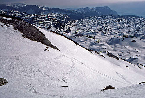 Skiing down from Lanzevica