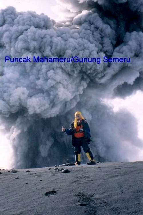 Summit Mount Semeru Java...