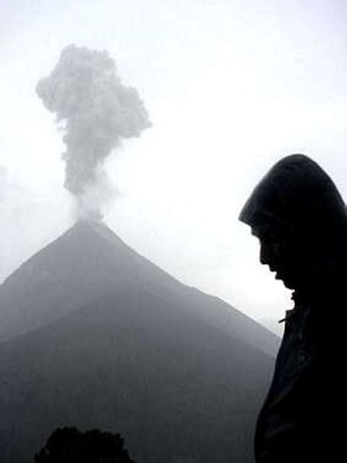Volcan Fuego with violent explosions