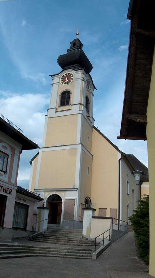 The church of Weyregg, on the shores of the Attersee
