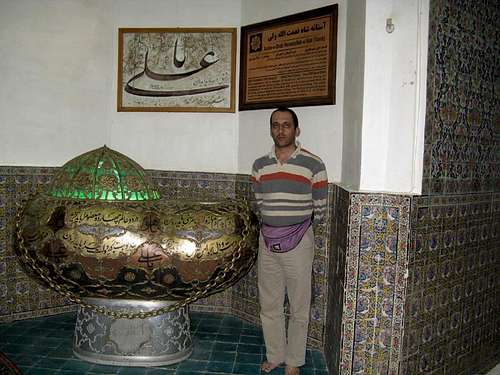 Shah Nematolah Valli Tomb