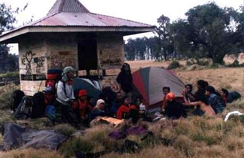 Cikasur camping area (shelter...