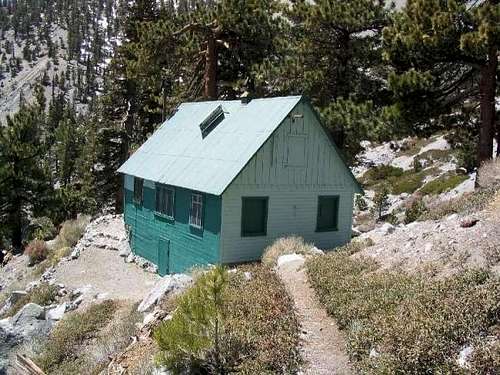 Sierra Club Hut at the base...