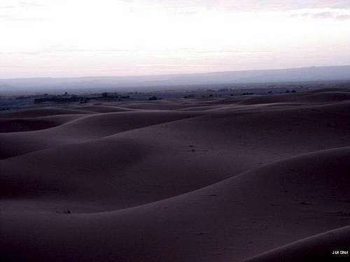 Dunes of Erg Chebbi before...