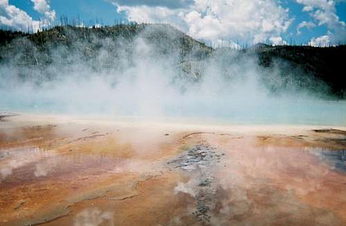 Midway Geyser Basin - Grand Prismatic Spring