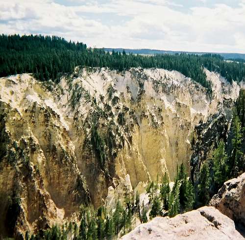 Grand Canyon of the Yellowstone - View of South Rim