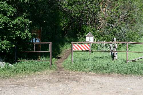 Deep Canyon Trailhead