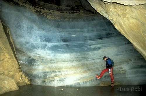 The Platteneck ice cave in...