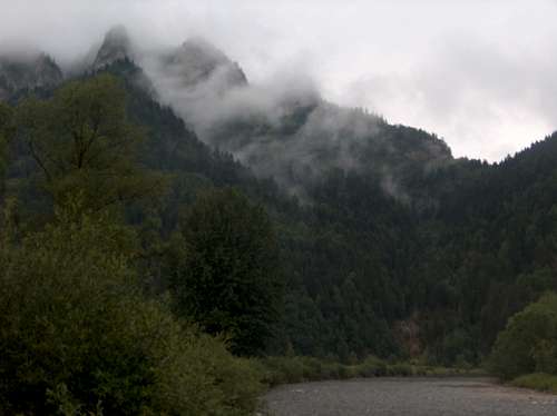 In the Dunajec; Misty <a href=
