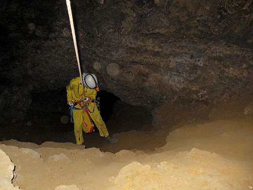 Hampoiel cave