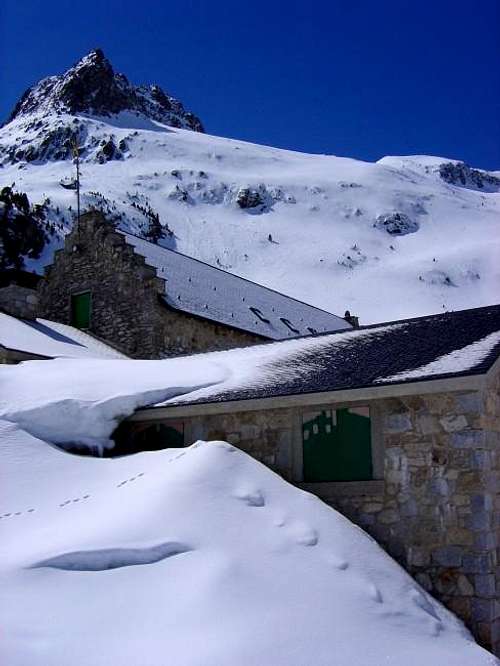 Mountain hut of La Renclusa...