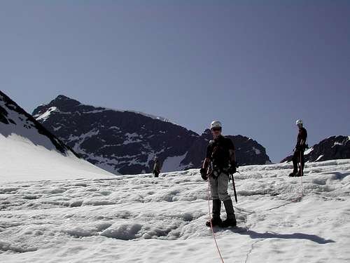 Isfallsglaciären with Kebne northsummit in background