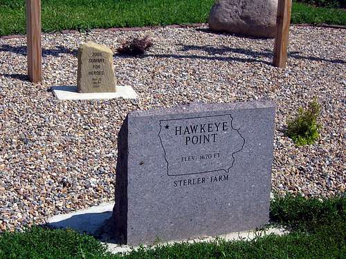 Hawkeye Point summit marker