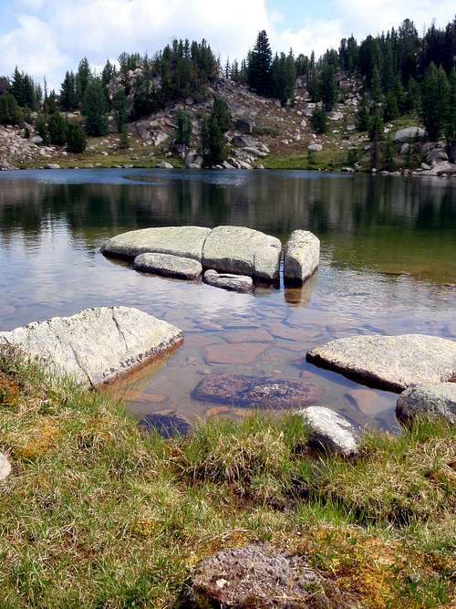 Teapot Lake Rocks