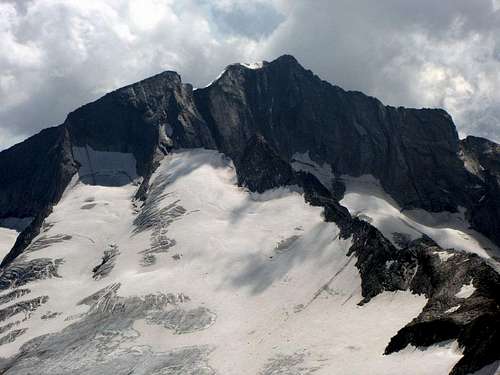 The summit of Hochalmspitze (3360m)
