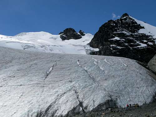 Pequeño Alpamayo Glacier, Bolivia