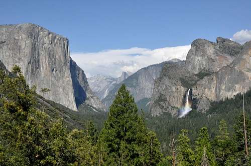 Yosemite valley & Bridal Vail Falls Rainbow