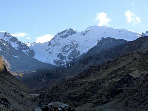 A new route up Diablo Mudo (5350m, Cordillera Huayhuash)