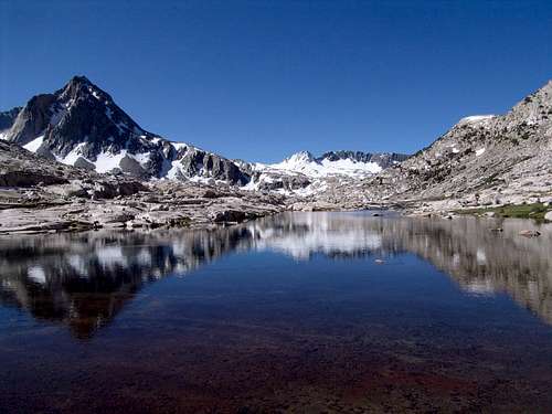 John Muir Trail from Yosemite Valley to Mt. Whitney Portal_210 miles in 12 days