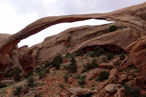Landscape Arch_the longest span according Guiness book_Utah