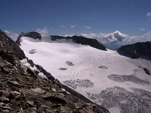 The glacier called Gliederferner as seen from the SW ridge of Hochfeiler