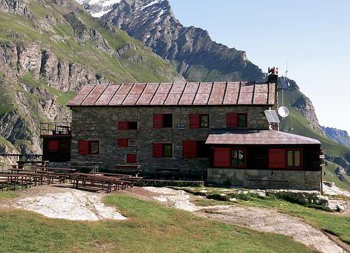 Alpine REFUGES in the Aosta Valley  (Rhêmes Valley) 