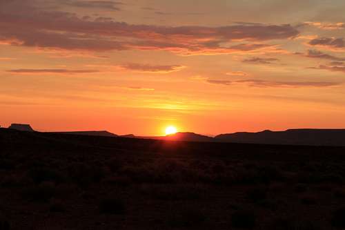 Sunrise in Goosenecks, Utah