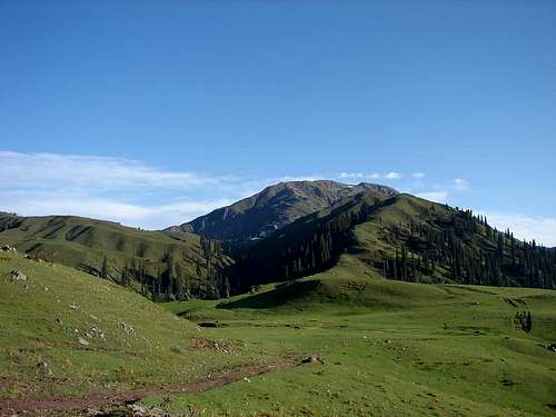 Mount Makra 3885-M