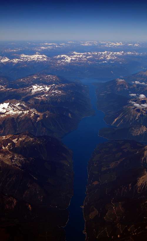 Canadian Rockies - Kinbasket Lake