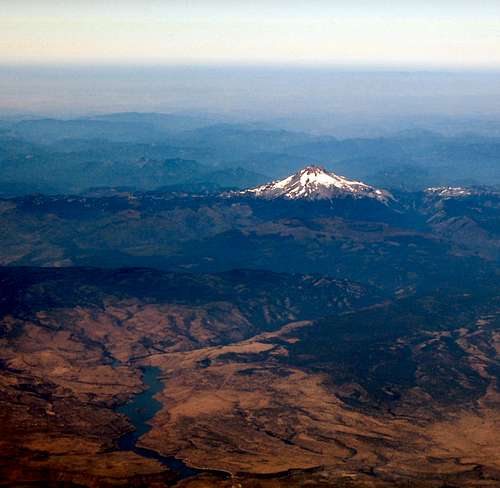 Mt Jefferson from 36,000 ft