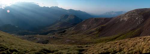 On the desertic ridge of the Peña Blanca, at the pass Port de Plan